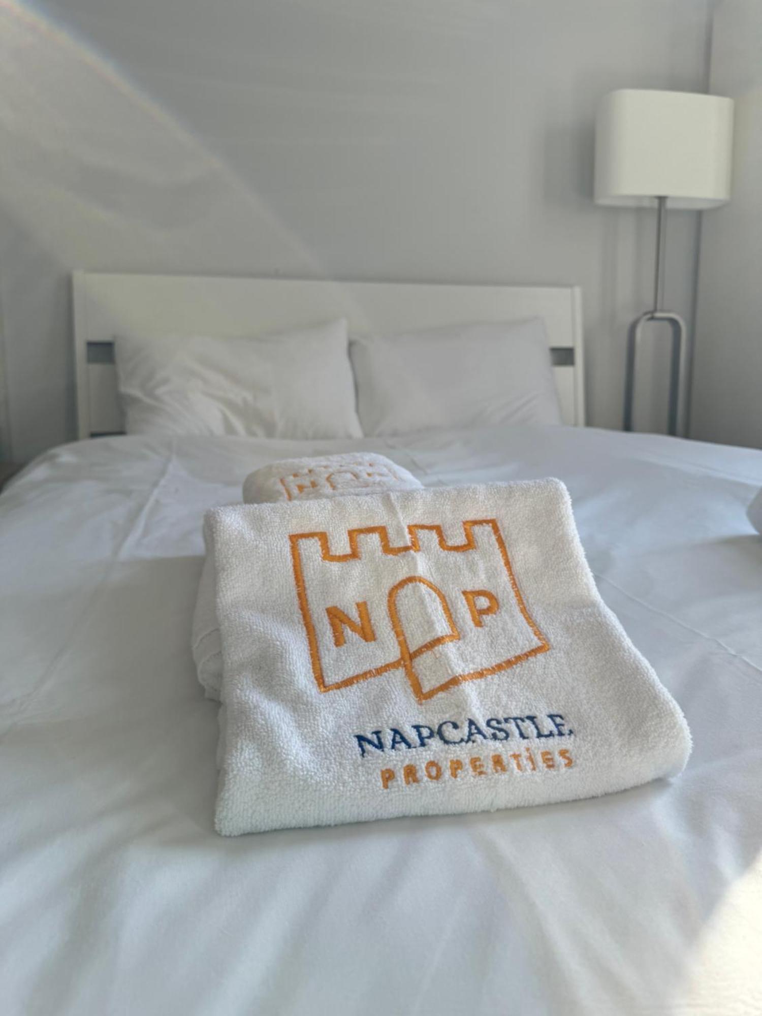 Napcastle Archway Hotell London Exteriör bild